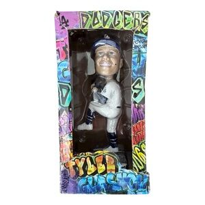 TYLER GLASNOW Los Angeles Dodgers 2024 Collectors Edition GraffitiBox Bobblehead